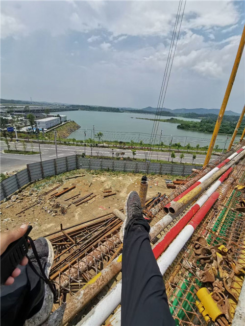 宝应县作业中发生设备损坏或人员意外，责任怎么划分？